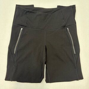 Old Navy elevate black leggings with silver zipper pockets size medium worn once
